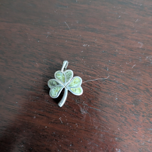Silver Four-Leaf Clover Pendant with Green Inlay - Picture 2 of 4